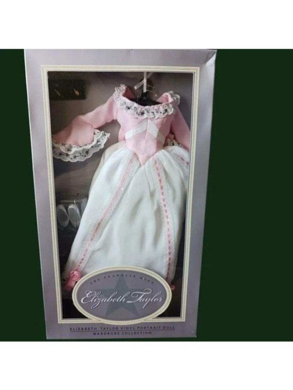 Franklin mint Elizabeth Taylor vinyl portrait doll wardrove collection